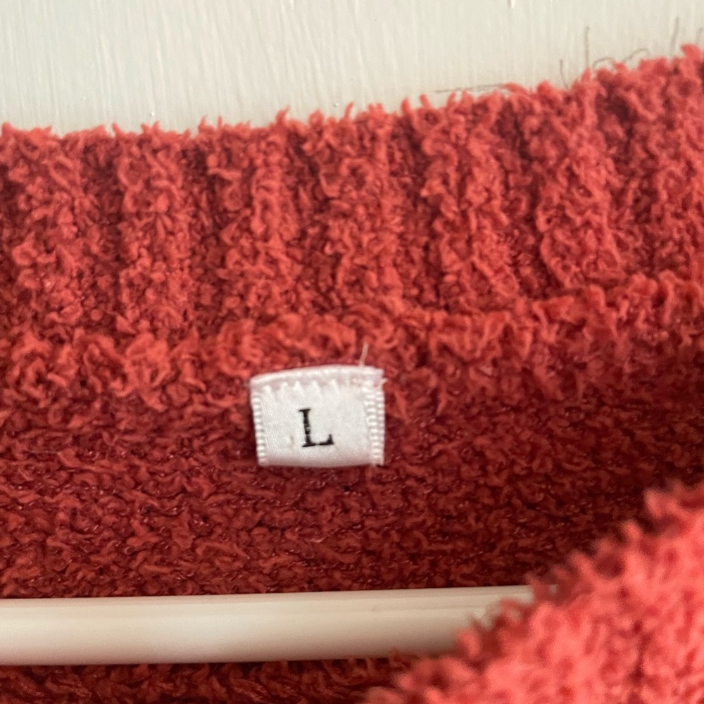 Amazon Women's Warm Rust Sweater - Large - Worn 1 time ❤️